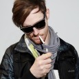 Florian Kuster, besser bekannt als Fuzzel, liebt es Live. Egal ob als DJ bei KingBossCheffsen oder als VJ für die Blase. Aber nicht nur als Rampensau kann man ihn buchen....